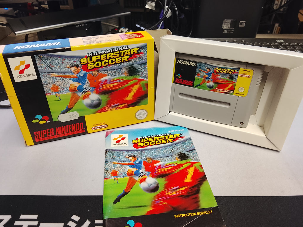 Super Nintendo: International Superstar Soccer, komplett!